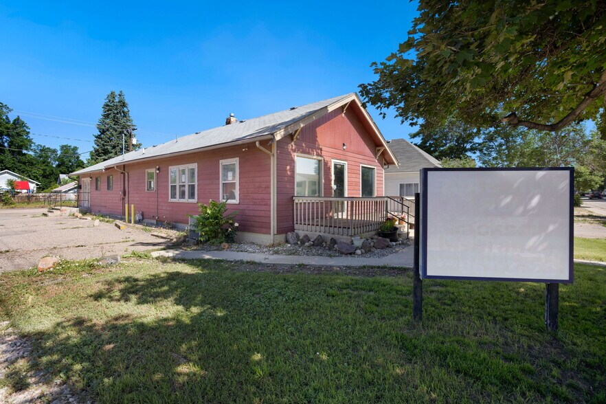 More Photos Of 1021 N Lincoln Ave, Loveland Freestanding For Lease