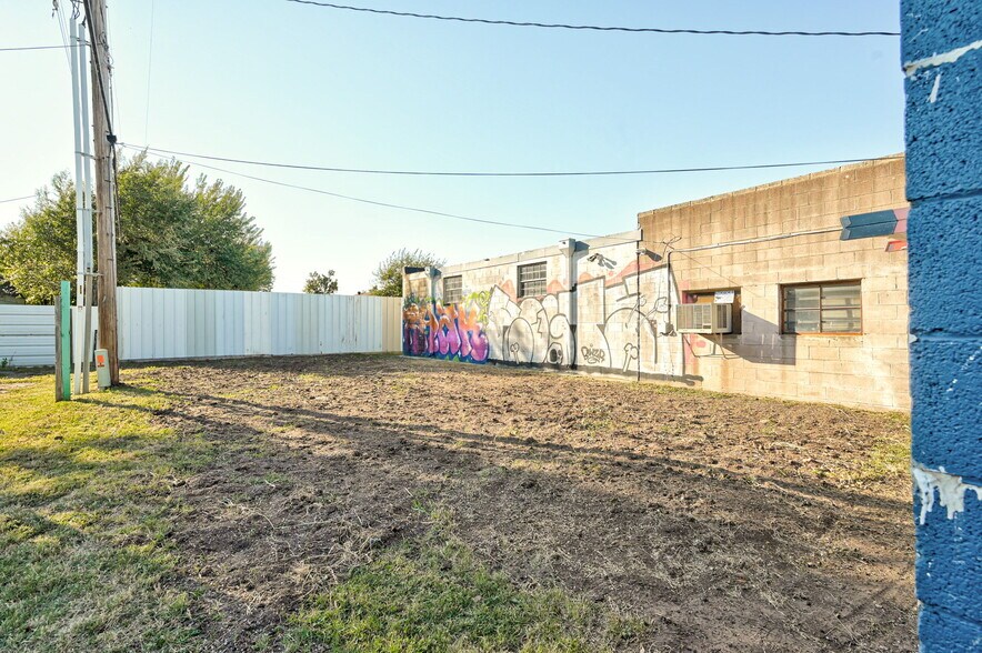 More Photos Of 1615 N Portland Ave, Oklahoma City Warehouse For Sale