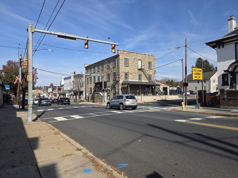 More Photos Of 605 Main St, Hellertown Restaurant For Sale