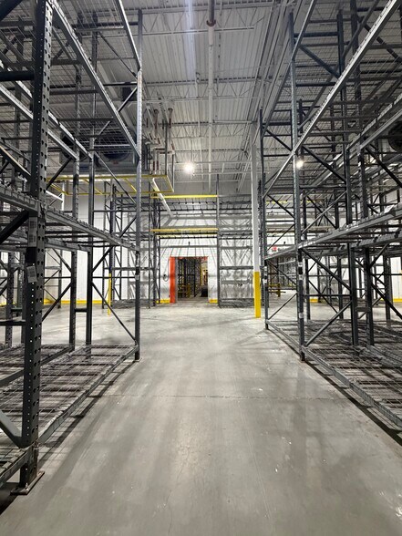 More Photos Of 6422 Harney Rd, Tampa Refrigeration Cold Storage For Lease