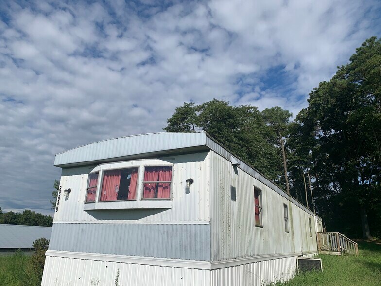 33048 Wisharts Point Rd, Atlantic, VA 23303 Land