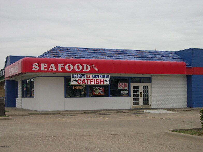 More Photos Of 211-215 W Camp Wisdom Rd, Duncanville Unknown For Lease