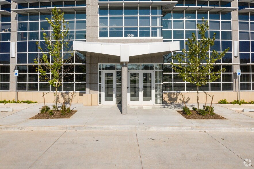 More Photos Of 3000 S Telephone Rd, Moore Office For Lease
