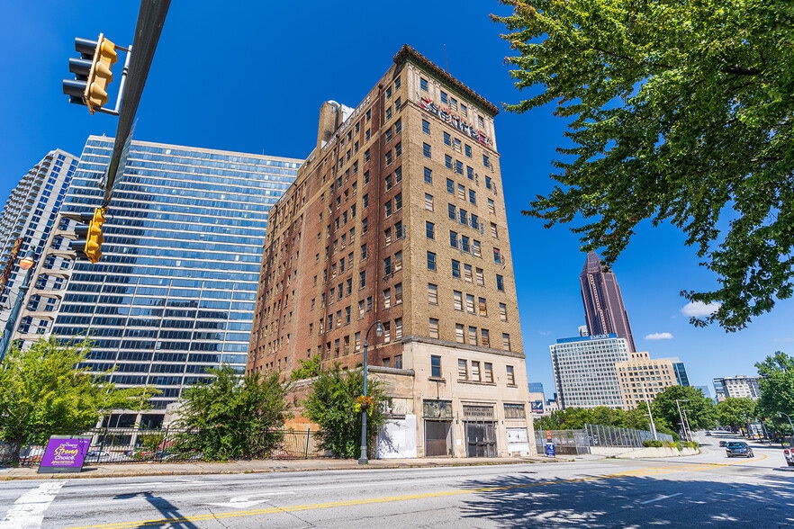 More Photos Of 384 Peachtree St NE, Atlanta Apartments For Sale