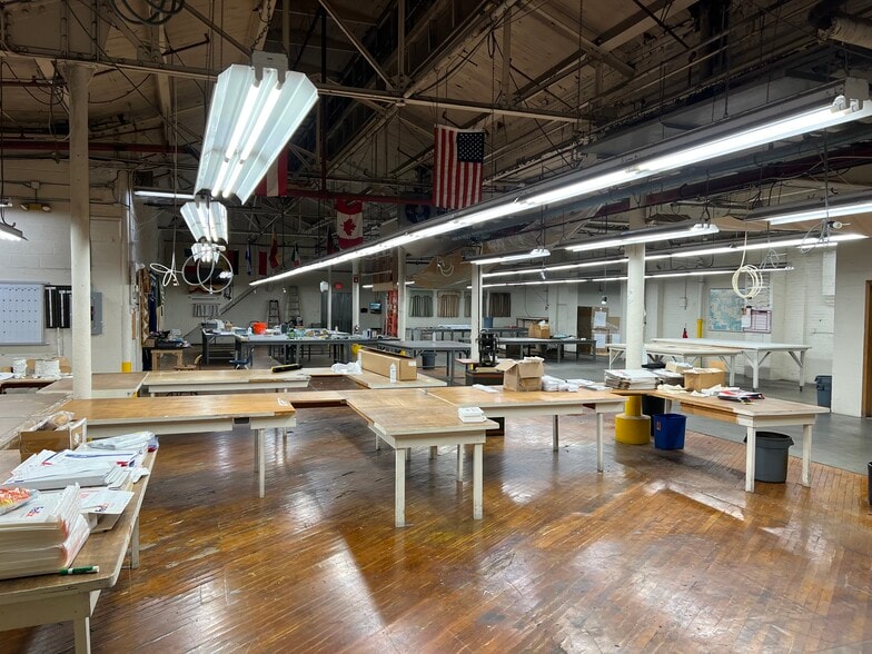 More Photos Of 1055 Broad St, Hartford Manufacturing For Sale