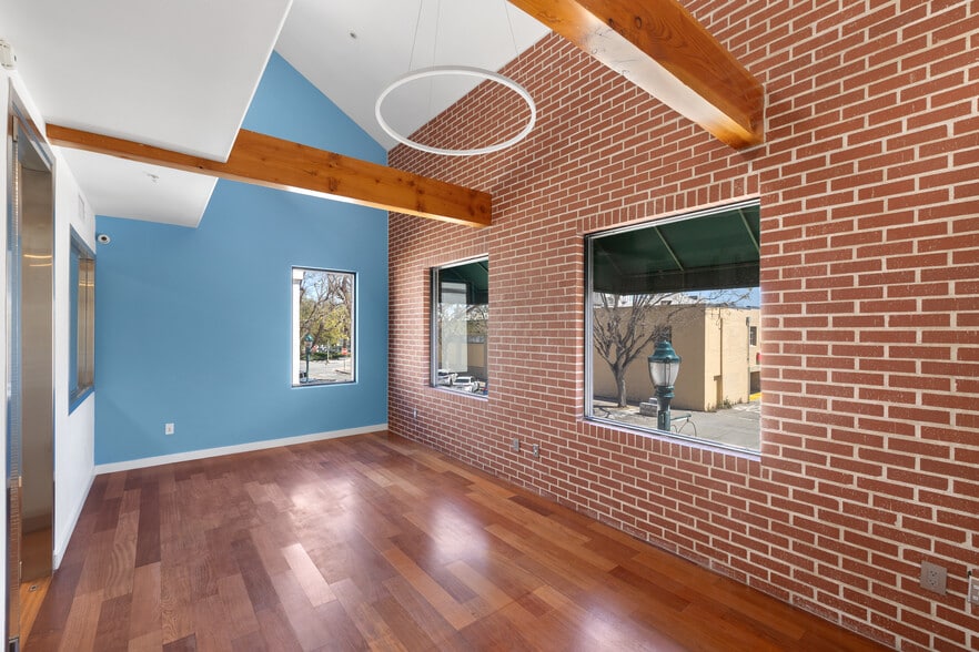 More Photos Of 1321 Post Ave, Torrance Loft Creative Space For Sale