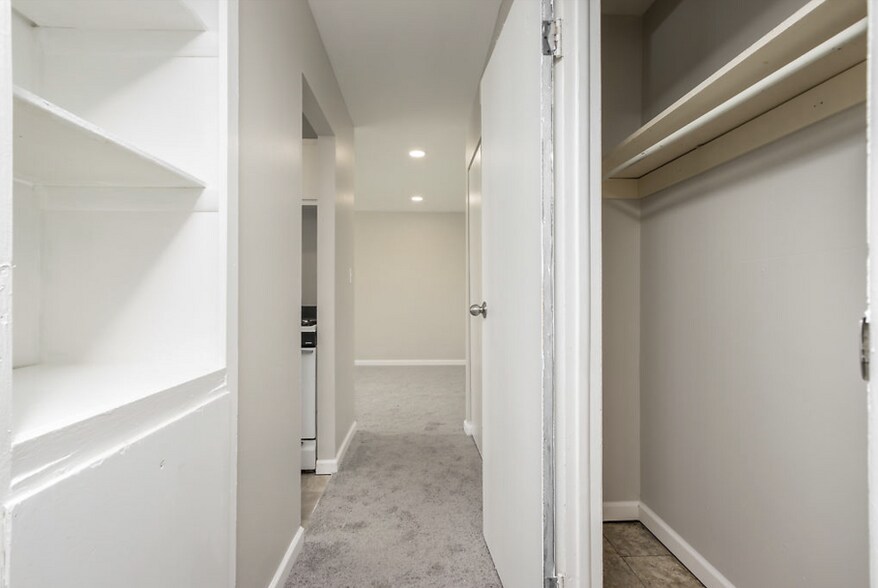 More Photos Of 3670 Seabrook Ave, Columbus Apartments For Sale