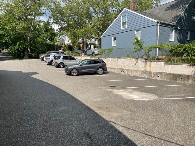 More Photos Of 885-889 Teaneck Rd, Teaneck Freestanding For Lease