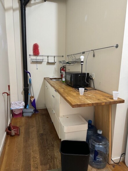 More Photos Of 305-323 Fairfield Ave, Bridgeport Apartments For Lease