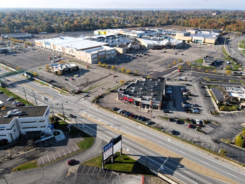 More Photos Of 9709-9727 Colerain Ave, Cincinnati Storefront For Lease