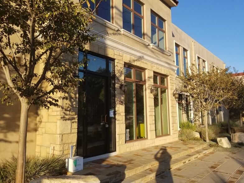 More Photos Of 2301-2323 W 190th St, Redondo Beach Industrial For Lease