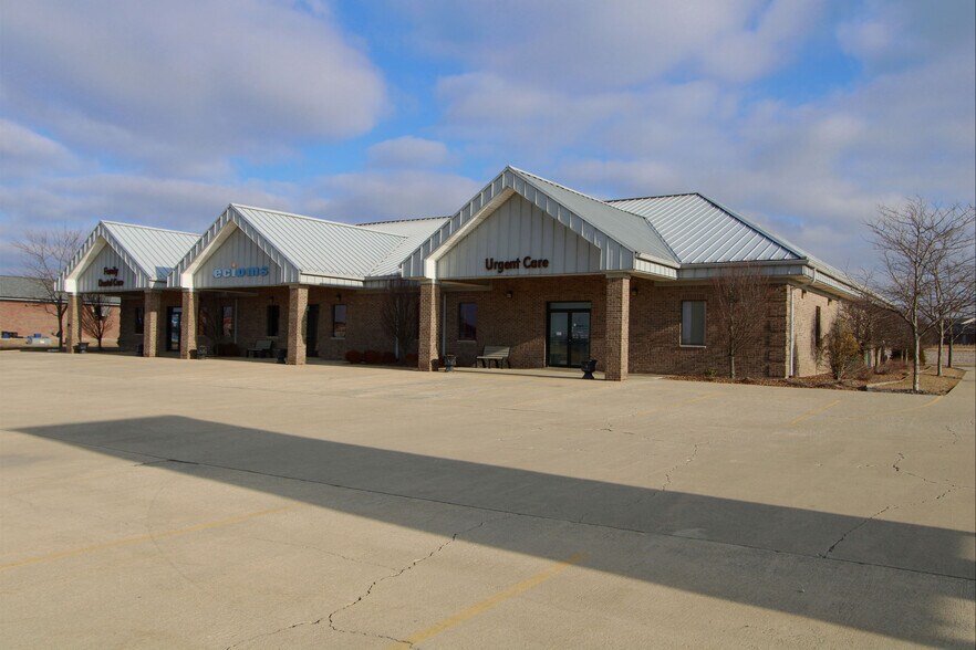 More Photos Of 1463 W Westridge Pky, Greensburg Medical For Lease
