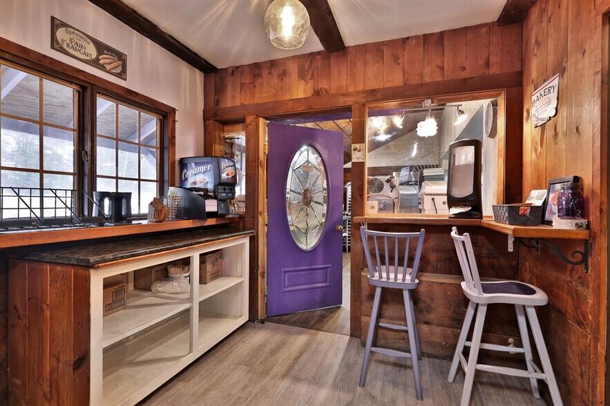 More Photos Of 5501 Route 4, Killington Restaurant For Sale