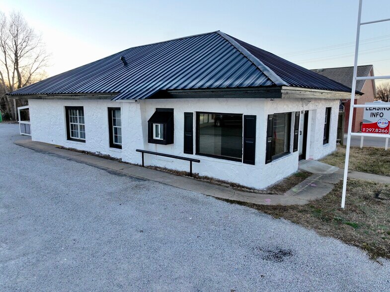 More Photos Of 510 N Lynn Riggs Blvd, Claremore Office Residential For Sale