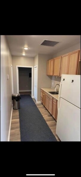 More Photos Of 18 Speer St, Belle Vernon Warehouse For Sale