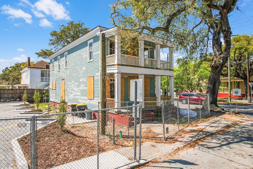 More Photos Of 423 W 42nd St, Savannah General Retail For Sale