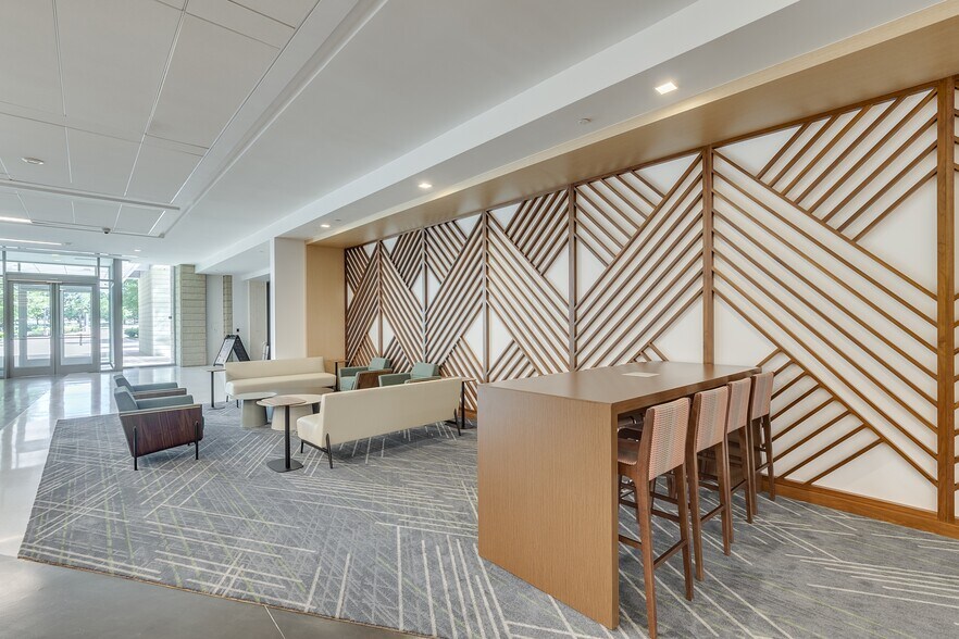 More Photos Of 6105 Tennyson Pky, Plano Unknown For Lease