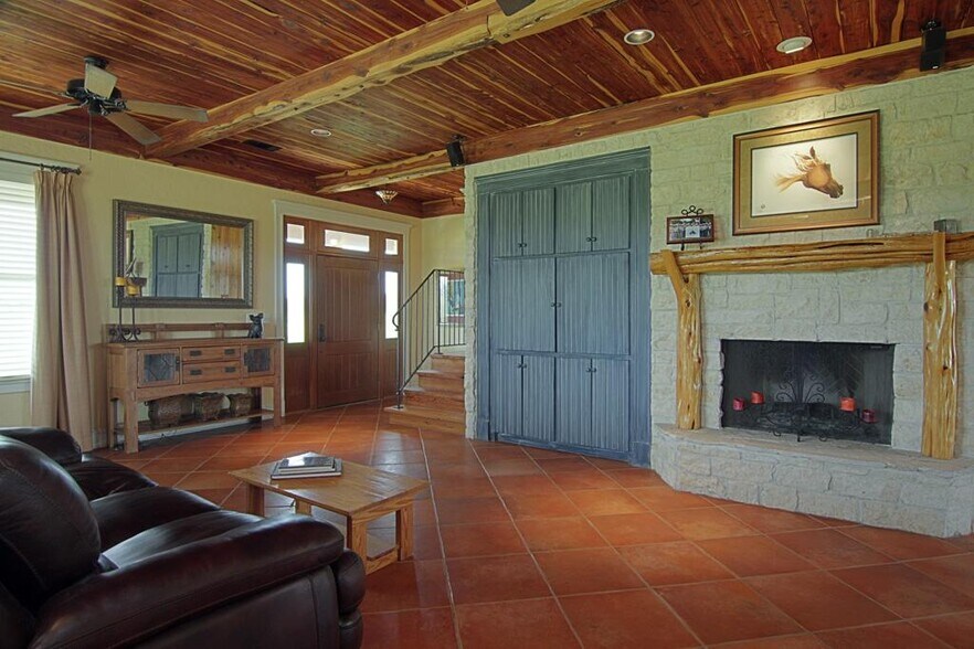 More Photos Of 8920 Fm 359 Rd, Richmond Research And Development For Lease