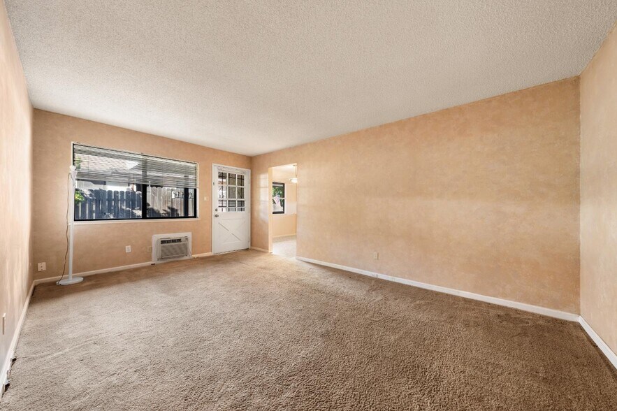 More Photos Of 5743 Woodleigh Dr, Carmichael Multifamily For Sale