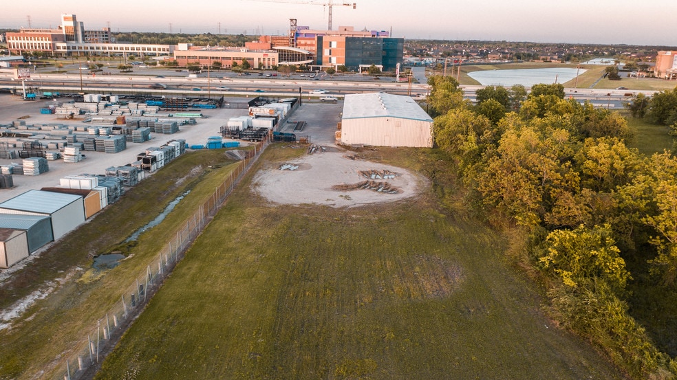 More Photos Of 2227 Gulf Fwy, League City Warehouse For Sale