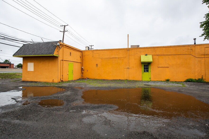 More Photos Of 72-74 Route 46 E, Lodi Restaurant For Sale