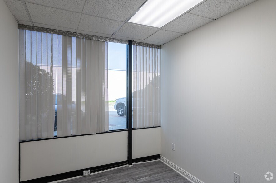 More Photos Of 2999 Westminster Ave, Seal Beach Medical For Lease