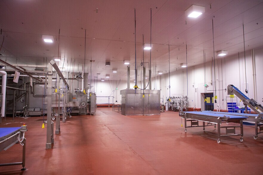 More Photos Of 1885 Las Plumas Ave, San Jose Food Processing For Sale