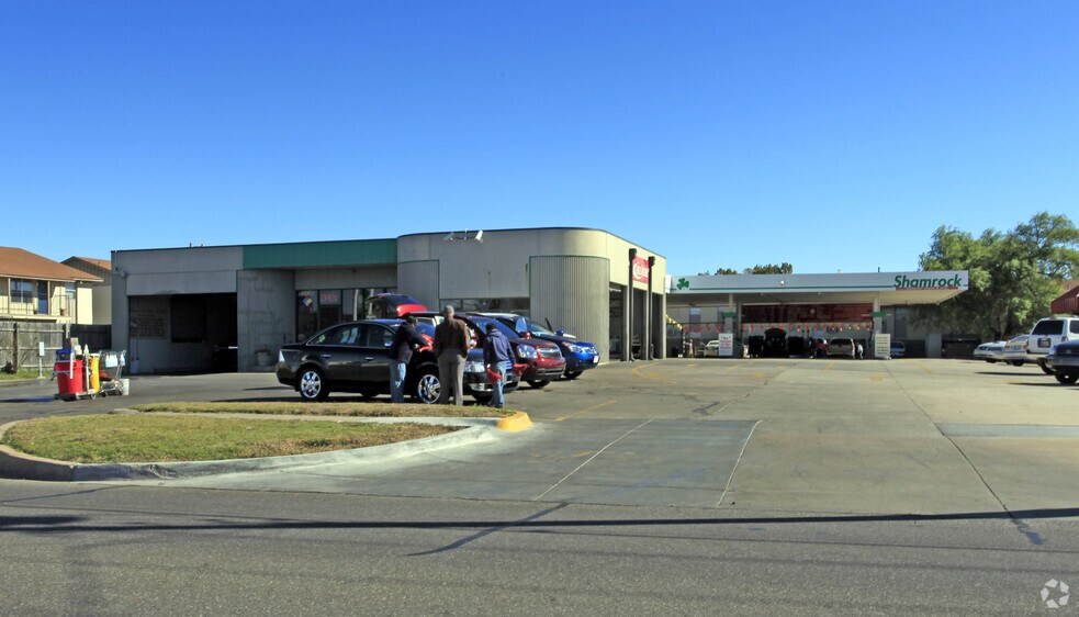 More Photos Of 208 S Air Depot Blvd, Oklahoma City Carwash For Sale