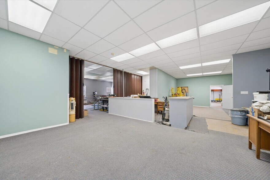 More Photos Of 21 Ann St, Brock Office For Sale