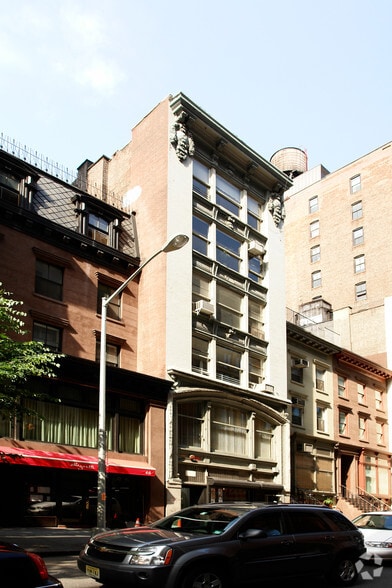 More Photos Of 48 W 22nd St, New York Apartments For Sale