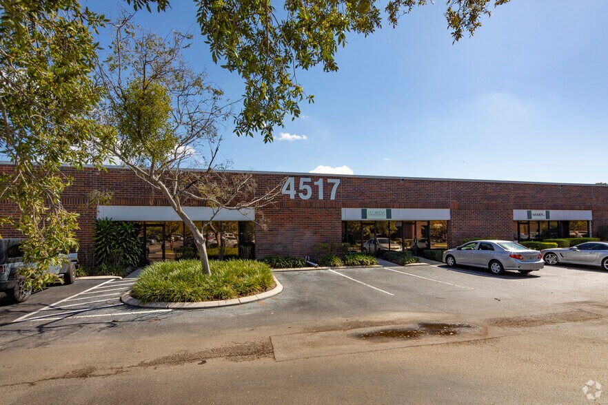 More Photos Of 4515 George Rd, Tampa Unknown For Lease