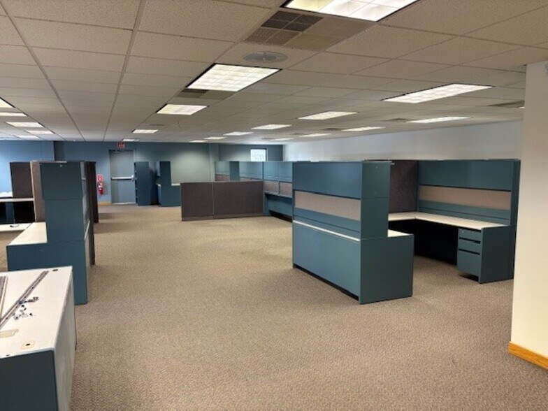 More Photos Of 145 N 15th St, Lewisburg Distribution For Lease