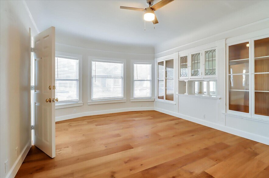 More Photos Of 270 E Saint John St, San Jose Apartments For Sale
