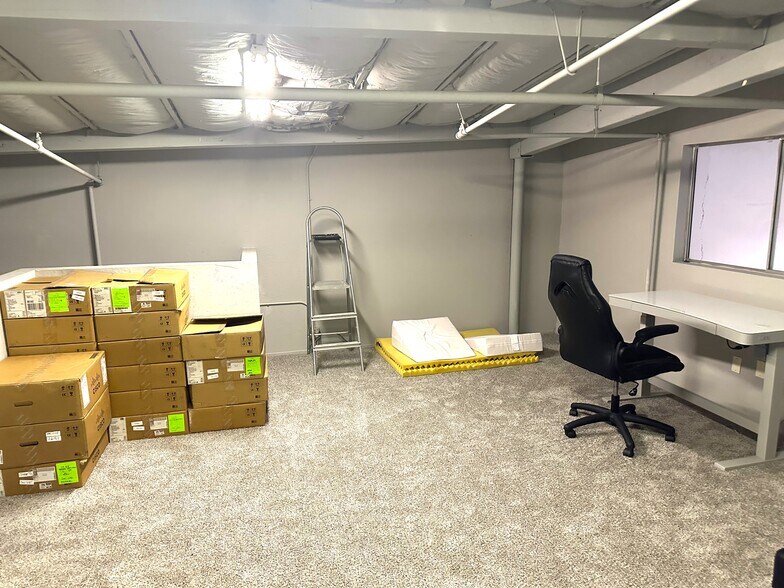 More Photos Of 3250 Monier Cir, Rancho Cordova Manufacturing For Lease