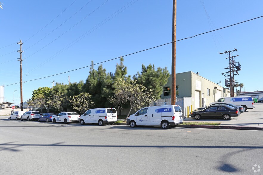 More Photos Of 11100 Hindry Ave, Los Angeles Warehouse For Lease