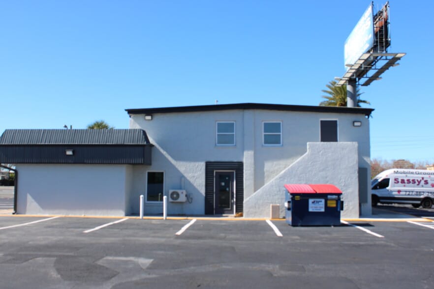 More Photos Of 1518 US Highway 19, Holiday Office For Lease