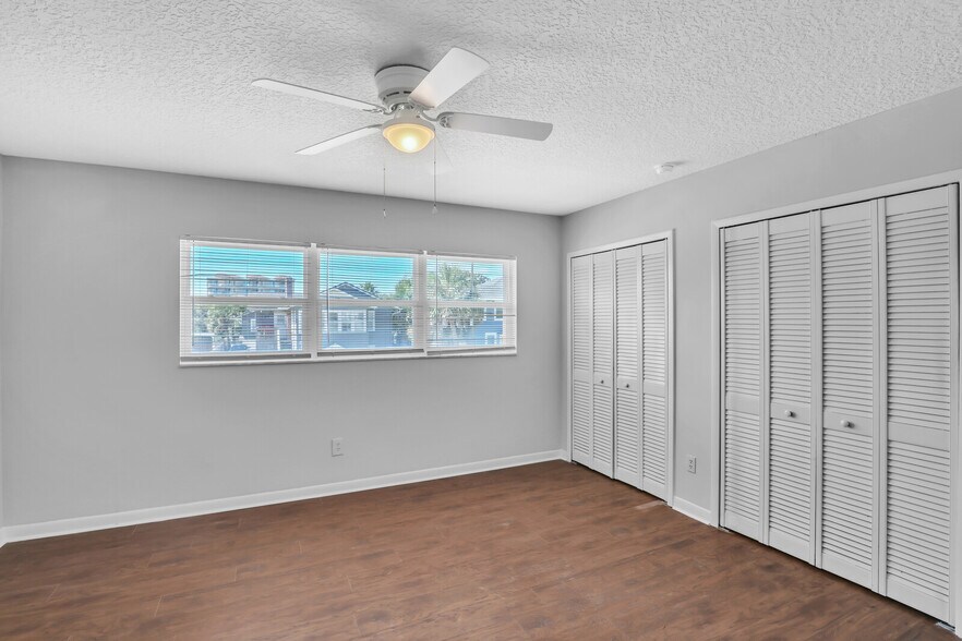 More Photos Of 208 Hopkins St, Neptune Beach Multifamily For Sale