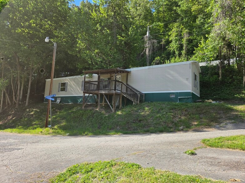 More Photos Of 3103 Juneberry Rd, Big Stone Gap Manufactured Housing Mobile Home Park For Sale