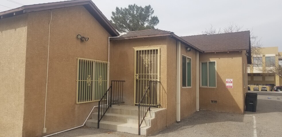 More Photos Of 725 S 6th St, Las Vegas Office For Lease