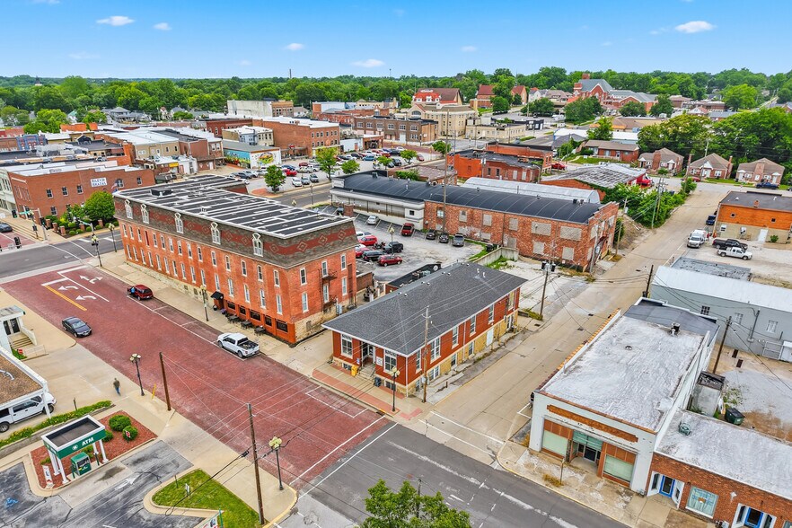 More Photos Of 115 E 5th St, Fulton Office For Sale