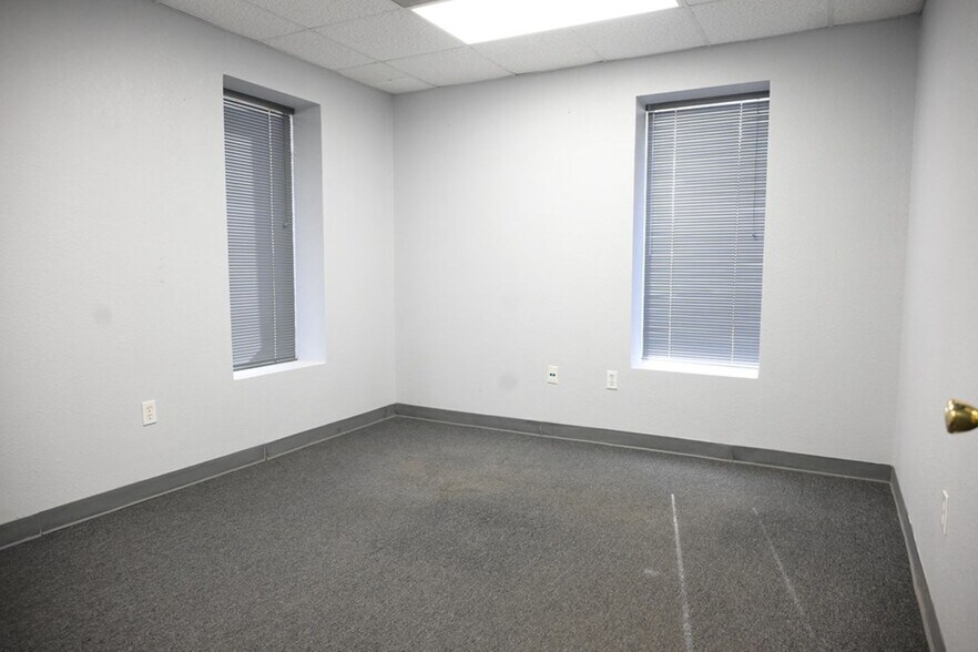 More Photos Of 3611 E State Highway 158, Midland Unknown For Lease