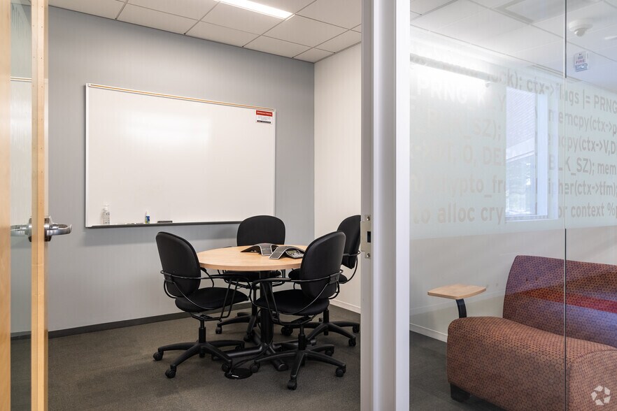 More Photos Of 314 Littleton Rd, Westford Office For Lease