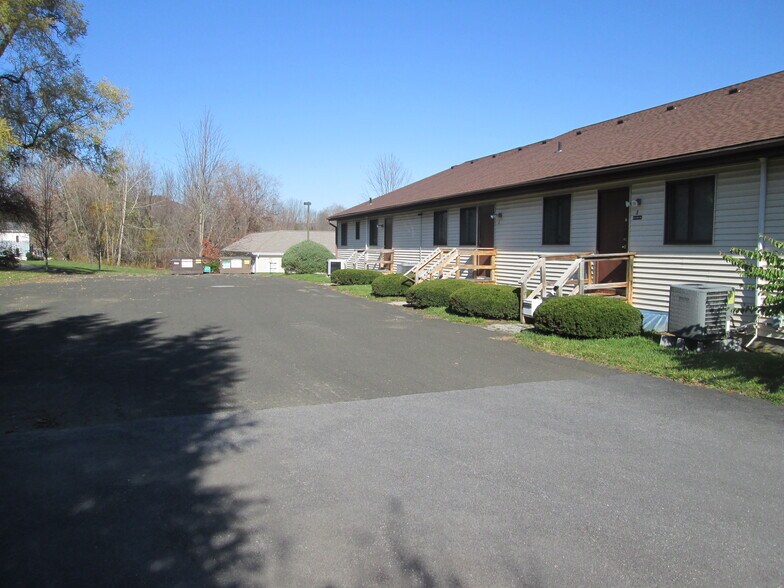 More Photos Of 1 Old Park Lane Rd, New Milford Medical For Lease