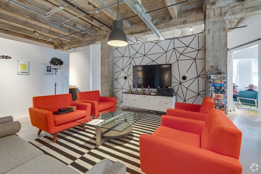 More Photos Of 624 S Boston Ave, Tulsa Coworking Space