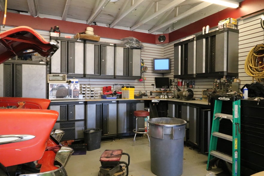 More Photos Of 24300 Main St, Newhall Restaurant For Sale
