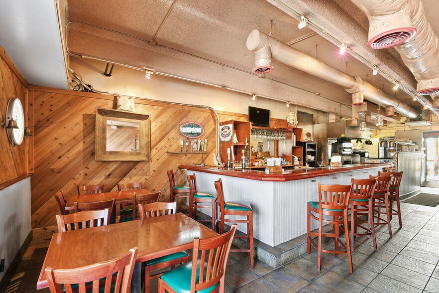 More Photos Of 766-772 Northlake Blvd, Lake Park Restaurant For Lease