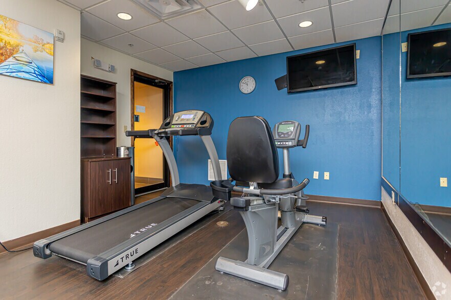 5660 Tillmans Corner Pky, Theodore, AL 36619 Hotel For Sale