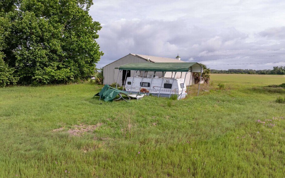 More Photos Of 1083 SW County Road 351, Mayo Land For Sale