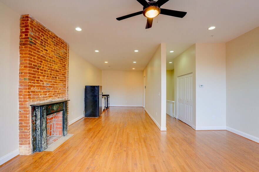 More Photos Of 2116-2118 Saint Paul St, Baltimore Apartments For Sale