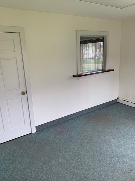 More Photos Of 650 E Broad St, Souderton Freestanding For Sale